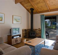 Surf Coast Cabins in Aireys Inlet - Accommodation Sydney