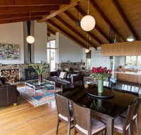 Holmesglen at Eildon - The Homestead - Accommodation Sydney