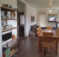 Lakeside Vista Holiday House - Accommodation Sydney