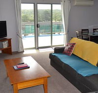 House on the Hill Port Campbell - Accommodation Sydney