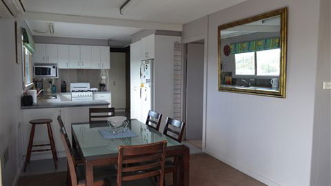 House On The Hill Port Campbell - Accommodation Sydney 4