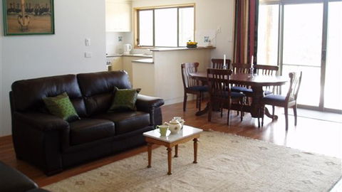 Hawksview At Mafeking - Sydney 4u 5