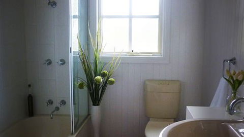 Amelda's Towerhill - Sydney 4u 5