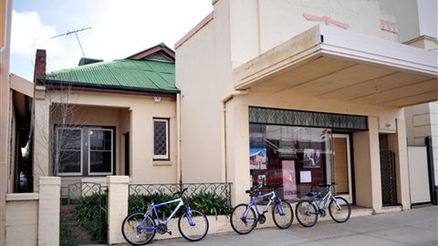 The Glen Bakery - Sydney 4u 0