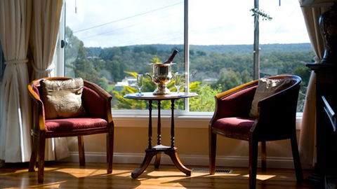 Argus Hill - Daylesford - Sydney 4u 4