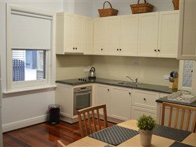 Agnes Cottage Bed And Breakfast - Sydney 4u 3