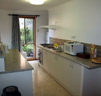 Adrienne's Place on the Hill - Accommodation Sydney