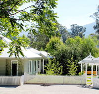Amelina Cottages - Sydney 4u