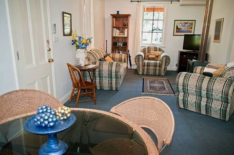 Amy's House - Sydney 4u 1