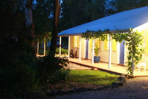Amy's House - Sydney 4u 0