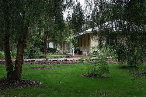 Amy's House - Sydney 4u 2