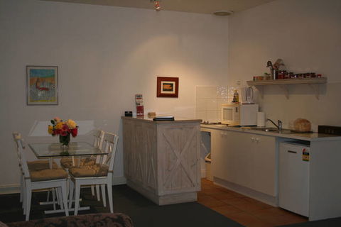 Amy's House - Sydney 4u 3