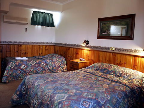 Astor Motor Inn - Sydney 4u 1