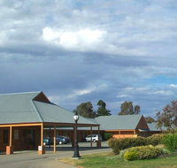Bishop's Lodge Motor Inn - Accommodation Sydney