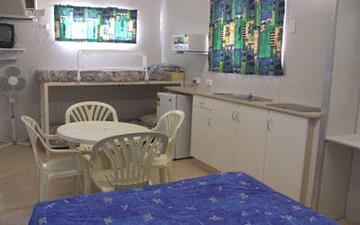 Blue Dolphin Caravan Park & Holiday Village - Accommodation Sydney 2