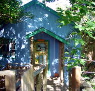 Blue Poles Cafe Gallery  BB - Sydney 4u