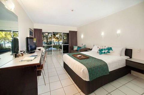 Castaways Resort And Spa, Mission Beach - Sydney 4u 3