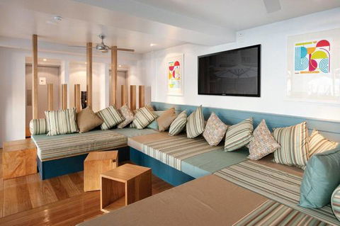 Castaways Resort And Spa, Mission Beach - Sydney 4u 6