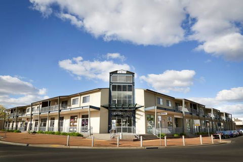Centrepoint Apartments - Sydney 4u 4