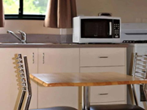 Ipswich Caravan Village - Sydney 4u 0