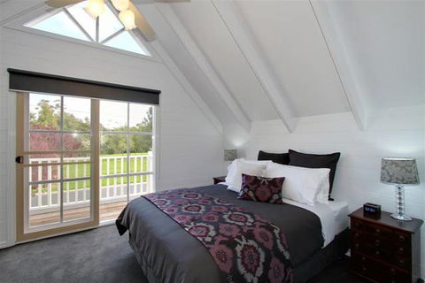 Creek Cottage Bed & Breakfast - Sydney 4u 0