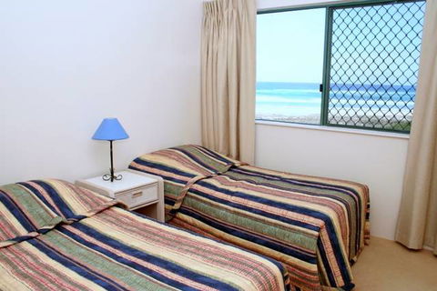 Currumbin Sands Beachfront Apartments - Accommodation Sydney 2
