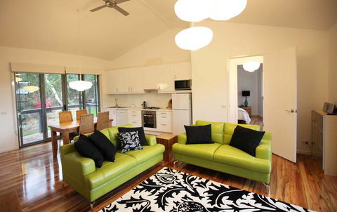 Dalrymples Guest Cottages - Sydney 4u 2