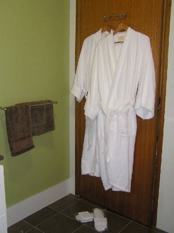 Dayboro Cottages & Llama Walks - Sydney 4u 3