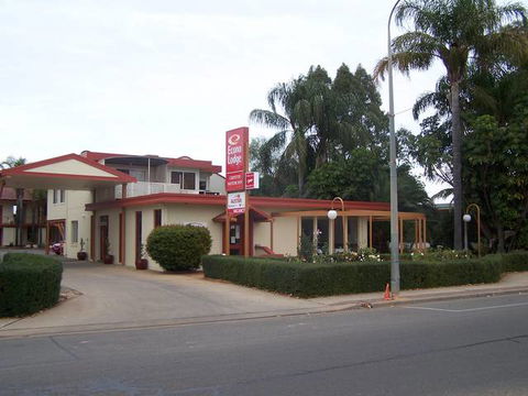 Econo Lodge Griffith Motor Inn - Sydney 4u 7