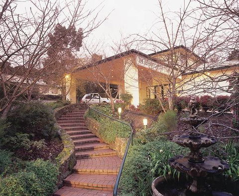 Eltham Gateway Hotel And Conference Centre - Accommodation Sydney 0