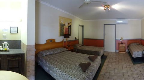 Gin Gin Central Motel - Accommodation Sydney 2