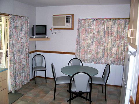 Highway Tourist Village - Accommodation Sydney 2