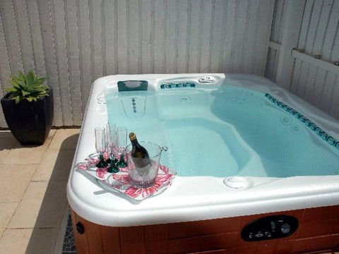 Joylaine Beach House - Accommodation Sydney 4