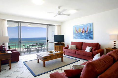 La Mer Sunshine Beachfront Apartments - Accommodation Sydney 2
