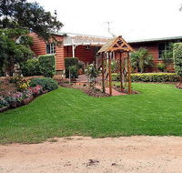 Mulanah Gardens BB Cottages/Wedding Venue - Sydney 4u