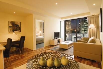 Oaks On Lonsdale - Accommodation Sydney 1