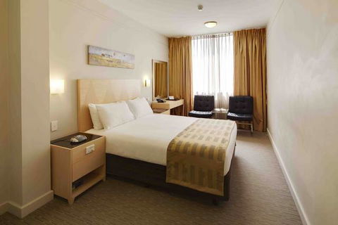 Quality Hotel Ambassador Perth - Sydney 4u 6