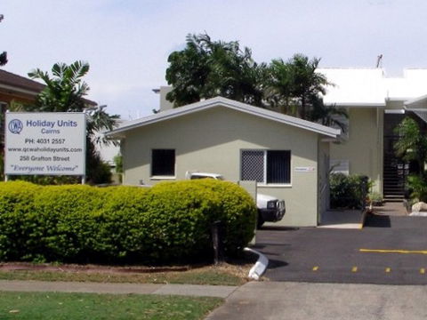 QCWA Holiday Units - Sydney 4u 0