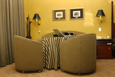 Quality Hotel Powerhouse Tamworth - Sydney 4u 0