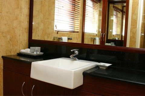 Quality Hotel Powerhouse Tamworth - Sydney 4u 4