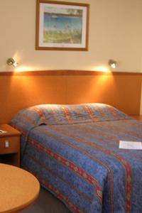 Reef Motor Inn - Accommodation Sydney 0