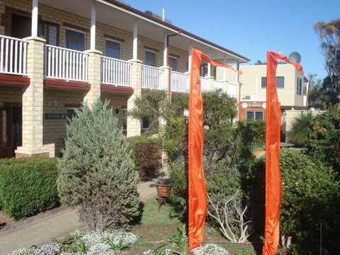 Baywatch Manor Augusta YHA - Accommodation Sydney 4