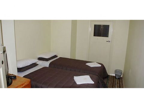 Capertee Royal Hotel - Sydney 4u 6