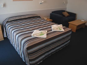 BEST WESTERN Bass And Flinders Motor Inn - Accommodation Sydney 0