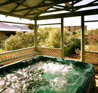 Rock of Ages Cottage BB - Accommodation Sydney