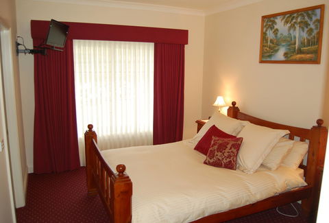Rothesay Park - Sydney 4u 3