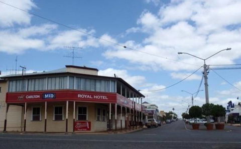 Royal Hotel Mundubbera - Sydney 4u 1