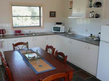 Serena Cottages - Accommodation Sydney 8