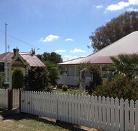 Tenterfield Luxury Historic c1895 Cottage - Accommodation Sydney