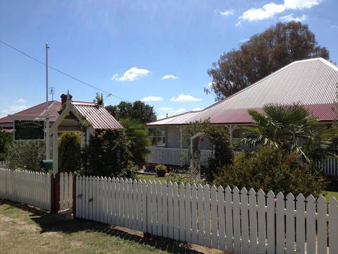 Tenterfield Luxury Historic C1895 Cottage - Sydney 4u 0